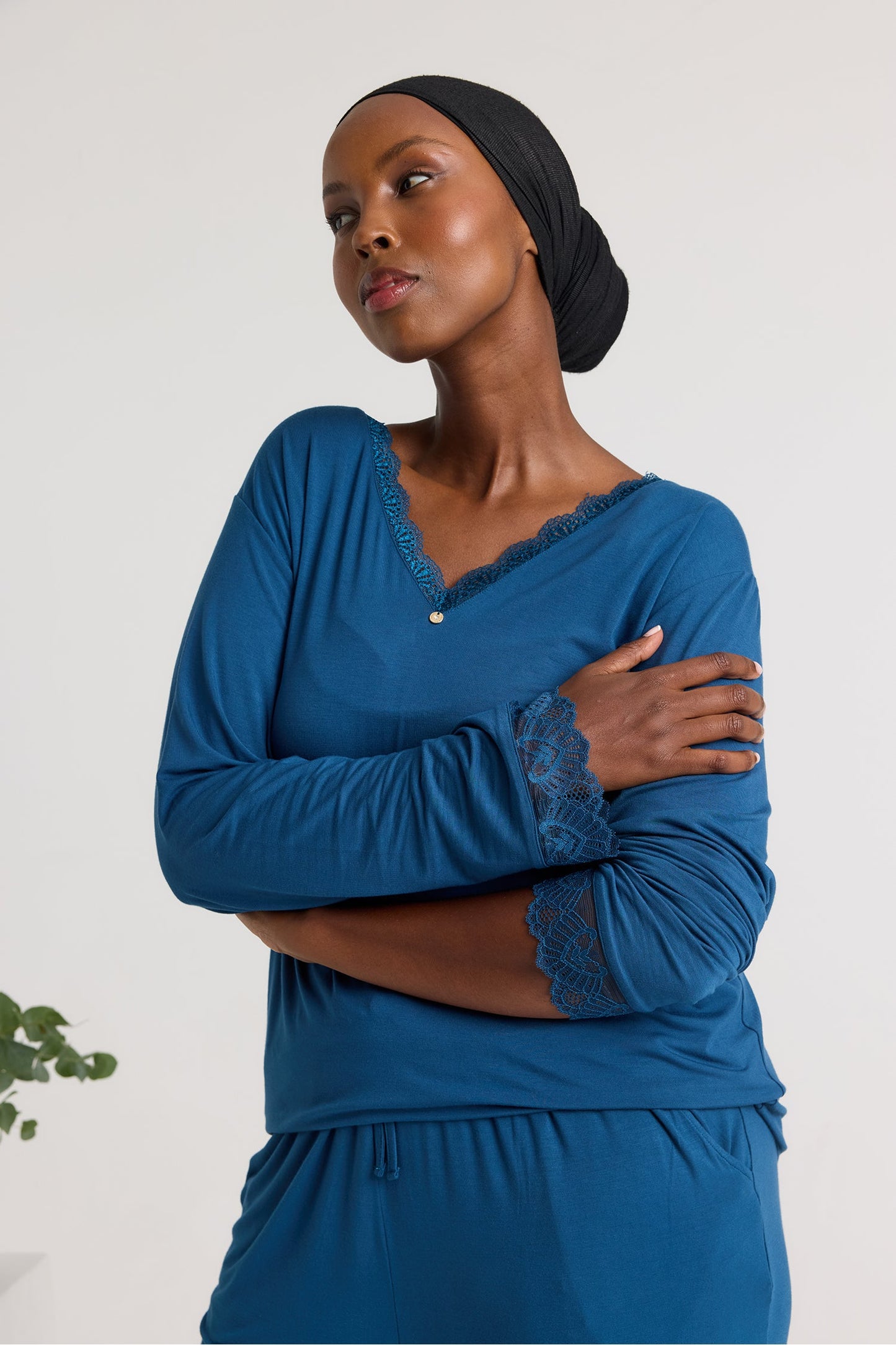 Bamboo Lace V-Neck Pyjama Set in Teal